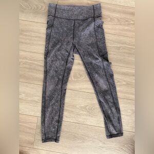 lululemon like new pants